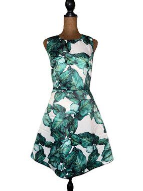 Green & White Gracia Dress - Summer Floral / Leaves (Sz Large)